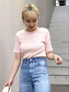 【完売商品】 ungrid バックハーフ スリーブ Tee pinkのサムネイル