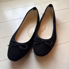 ブラックリボンフラットシューズ