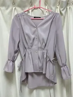 ショールカラーカシュクールブラウス：ミルクティ色102サイズ - メルカリ