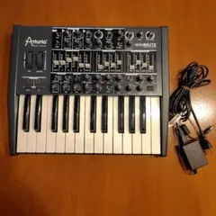 ARTURIA MICROFREAK本体USBケーブルMidiケーブル箱付完動品 - メルカリ