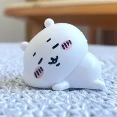 ちいかわ　インテリアミニフィギュア ちいかわ　寝そべり