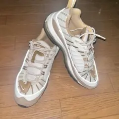 Item thumbnail for item 70e2098a-8484-429e-b1f2-56d81aaa8da5