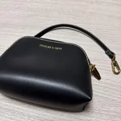 CHARLES & KEITH ポーチ ブラックのサムネイル