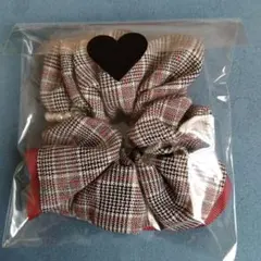 シュシュ(新品)