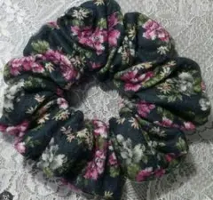 シュシュ(ニット)⭐ハンドメイド