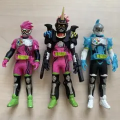 仮面ライダーエグゼイドソフビ 3体セット　ブレイブ　　ハンターアクションゲーマー