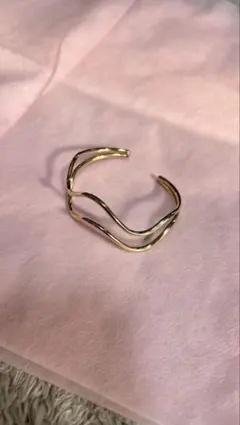 COCO DEAL ゴールド ウェーブデザイン バングル