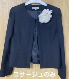 値下げ‼️卒業式　卒園式　入学式　入園式 ホワイトローズコサージュ