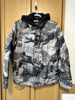 HOLLISTER 迷彩柄 アウター M