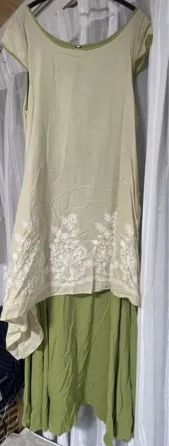 マキシ丈ワンピース　グリーン