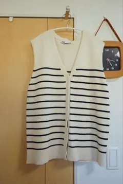 アイボリー ブラック ストライプ ニットベスト　ZARA