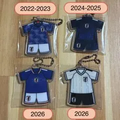 匿名配送★サッカー日本代表　アクリルチャーム　ユニフォーム　キーホルダー　セットのサムネイル