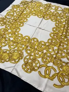 CHANEL ゴールドCCロゴスカーフ