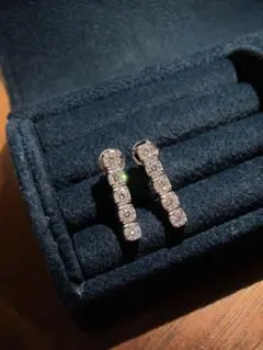 新品　1カラット　モアサナイト　ピアス　5連　5石