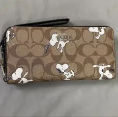未使用未開封タグ保存袋カード付コーチCOACH スヌーピー長財布