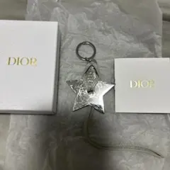 DIOR クリスタル会員　バースデーギフト星型　 チャーム