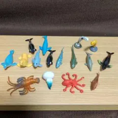 海の生き物　海洋生物　ミニフィギュア　16個まとめ売り