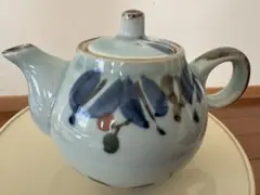 緑色 陶器製急須 竹製ハンドル 花模様 - メルカリ