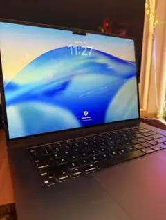 M2 MacBookAir 16GB1TB ミッドナイト　バッテリ100％極美品