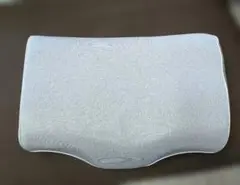 ニトリ　横向き寝がラクな枕 (ナチュラルフィットプレミアムP2304)