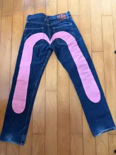 EVISU No.2 Lot.2001 W28×L35 ピンク大黒 値下げ可能！ - メルカリ