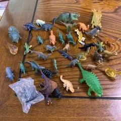 恐竜フィギュアセット　約50弱