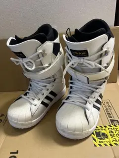 adidas スノーボードブーツ ホワイト/ブラック 2026年最新】adidas スノーボード ブーツ(男性用)の人気アイテム