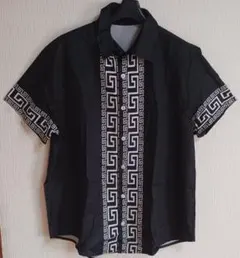 新品●幾何学模様 半袖シャツ 黒●Ｌ