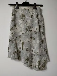 ozoc 花柄　アシンメトリースカート　38号のサムネイル