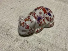 眠り猫／陶器品　裏に神龍と言う刻印がある。年代物？