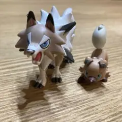 ポケモン　モンコレ　イワンコ・ルガルガン