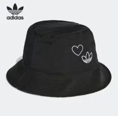 adidas バケットハット 黒 ハート刺繍
