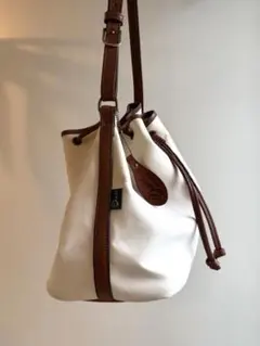 Brady ショルダーバッグ カルダー　巾着型 キャンバス レザーのサムネイル