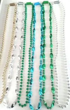 （期間限定お値下げ価格）カラフルビーズ アクセサリーネックレス６本セット