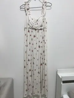 gelato pique いちご柄　カップ付きワンピース