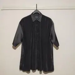 HARE ¥11,000 サテン フロントプリーツ シャツ ブラックのサムネイル