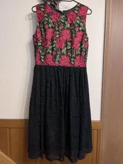美品　バラ刺繍　レース　ワンピース