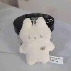 ウサギ型ホワイトぬいぐるみ