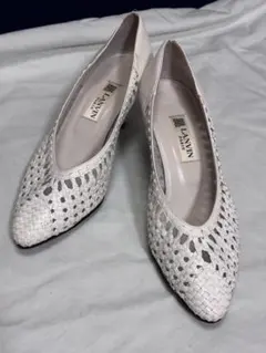 LANVIN ランバン　白パンプス メッシュ サイズ6　23.5cm相当　日本製のサムネイル