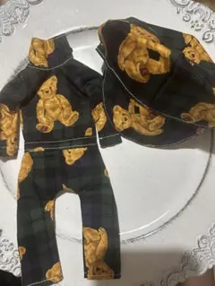 （断捨離中）ブライス　クマ柄フード付きジャンプスーツと帽子