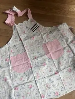 valentino garavani エプロン　バレンティノ