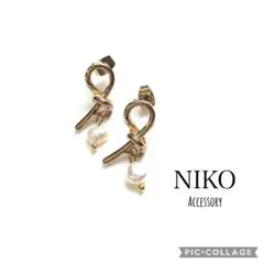 【470】ゴールドツイスト淡水パールチタンピアス