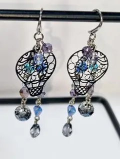 [ハンドメイド　一点物]気球のシルバーロングピアス　青水色紫