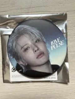 ♧割引♧●公式●IU ピンバッジセット 2025年最新】ピンズ・ピンバッジ・缶バッジの人気アイテム