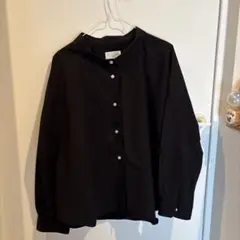 HUIS. ブラックシャツ サイズFのサムネイル