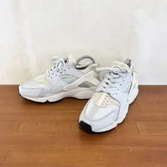 美品　ナイキ ハラチ　24.0センチ　白×水色 1258