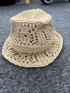 透かし編み バケットハット ベージュのサムネイル