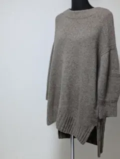 Sim. プルオーバーニット