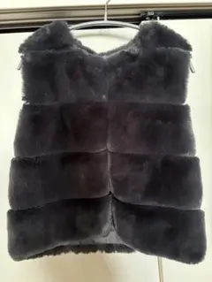 pleasingプリージング　フェイクファーベスト美品