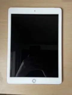 【美品】iPad 第6世代 ピンクゴールド 本体のみ